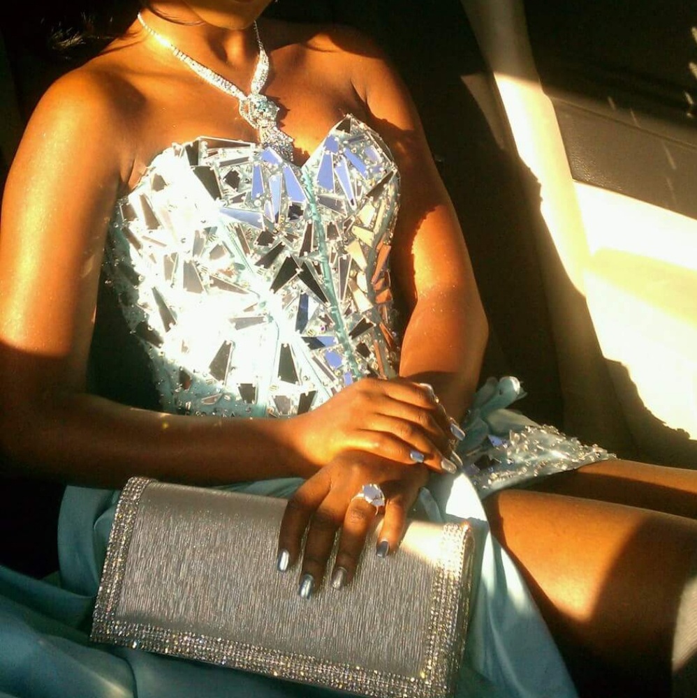 Prom dress - Picture 2 of 4